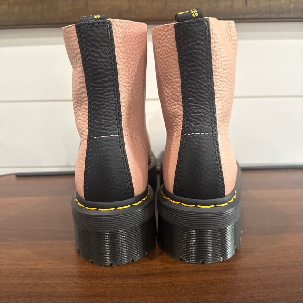 Dr Martens Womens Sinclair Boot Platform Rose Beige - Pinkish Size 8 NWOB - Picture 5 of 8
